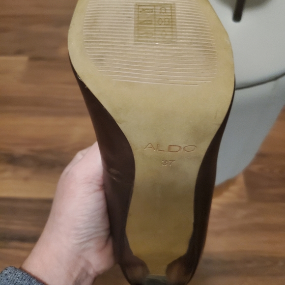 High heels - Picture 4 of 5